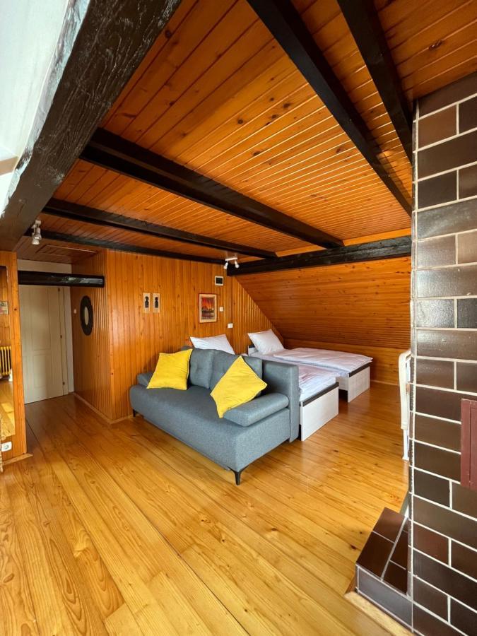 Apartment Sonata